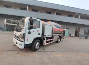 Camión Cisterna de Combustible Dongfeng Dolica 4x2 con Tanque de Aleación de Aluminio, Capacidad de <5000L para Reabastecimiento por Presión y Gravedad - Product Image 2