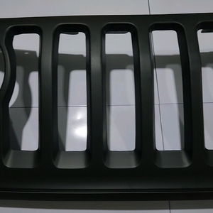 Piezas de automóvil originales rejilla delantera 68316767AC para <span class=keywords><strong>J</strong></span>-eep W-rangler Sahara W-rangler JL - Product Image 2