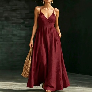 Abiti Casual all'Ingrosso 2026, Vestito Lungo Elegante da Donna Europeo e Americano con Scollo a V, Schiena Scoperta, Spalline Sottili e Tasche Laterali - Product Image 4