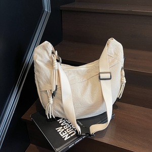 2025 Alibaba online moda unisex sport da viaggio con tracolla a tracolla logo personalizzato, <span class=keywords><strong>nuovo</strong></span> design da donna <span class=keywords><strong>messenger</strong></span> da palestra all'aperto low moq - Product Image 4