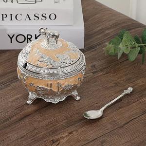 กล่องใส่น้ำตาลสไตล์นอร์ดิกสุดหรู  กล่องเก็บของ  รูปทรงช้างแกะสลักโลหะ  กระปุกใส่เครื่องปรุงพร้อมช้อนสำหรับใช้ในครัวเรือน - Product Image 6