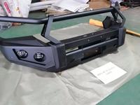 Nouveaux accessoires 4x4 pare-chocs avant Bull Bar avec clignotants antibrouillard pour réservoir 300