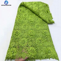 Tissu en dentelle guipure 3D de luxe Sinya avec broderie pour femmes, 5 yards, pierres en verre en forme de goutte d'eau, dentelle soluble dans l'eau