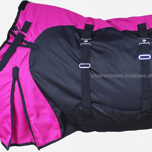 Couverture d'hiver pour cheval de designer, imperméable, en toile ripstop, rembourrage en coton, confortable pour le dressage, design personnalisable - Product Image 1