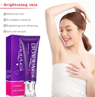 Gel éclaircissant et rajeunissant pour les parties intimes à l'arbutine 30g, usage nocturne, tous types de peau, soin des lèvres