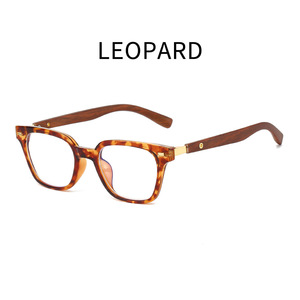 2025 New Retro <strong>Reading</strong> <strong>Glasses</strong> for Men Fashion Vintage Ultra Light Wooden <strong>Reading</strong> Eyeglasses Wholesale - Product Image 2