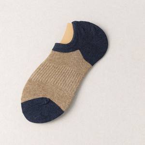 High Quality Cotton <b>Men</b> Crew <b>Socks</b> Breathable Sweat Absorb Antibacterial <b>Sports</b> Running Business Casual <b>Socks</b> for <b>Men</b> Wholesale - Product Image 6