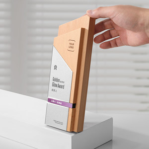Trophée personnalisé en bois massif et métal, trophée en acrylique, logo, qualité supérieure, écologique, gravé, style <span class=keywords><strong>pyramide</strong></span> - Product Image 1