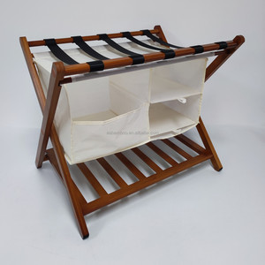 <span class=keywords><strong>Porte</strong></span>-bagages hôtel moderne en bambou <span class=keywords><strong>porte</strong></span>-<span class=keywords><strong>valise</strong></span> <span class=keywords><strong>pliable</strong></span> avec sac à vêtements - Product Image 1