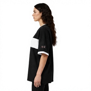 Camiseta de Verano para Mujer, 220g, Casual, de Algodón Grueso, con Serigrafía Personalizada, Colores y Tallas a Medida, Venta al Por Mayor OEM - Product Image 4