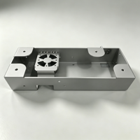 Boîtier en acier OEM découpé au laser, châssis soudé TIG, boîte brossée thermolaquée, fabrication sur mesure de supports en tôle d'aluminium et de fer