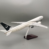 Avion PIA B777 de 47 cm avec lumières LED, modèle d'avion en métal moulé sous pression, cadeau de collection