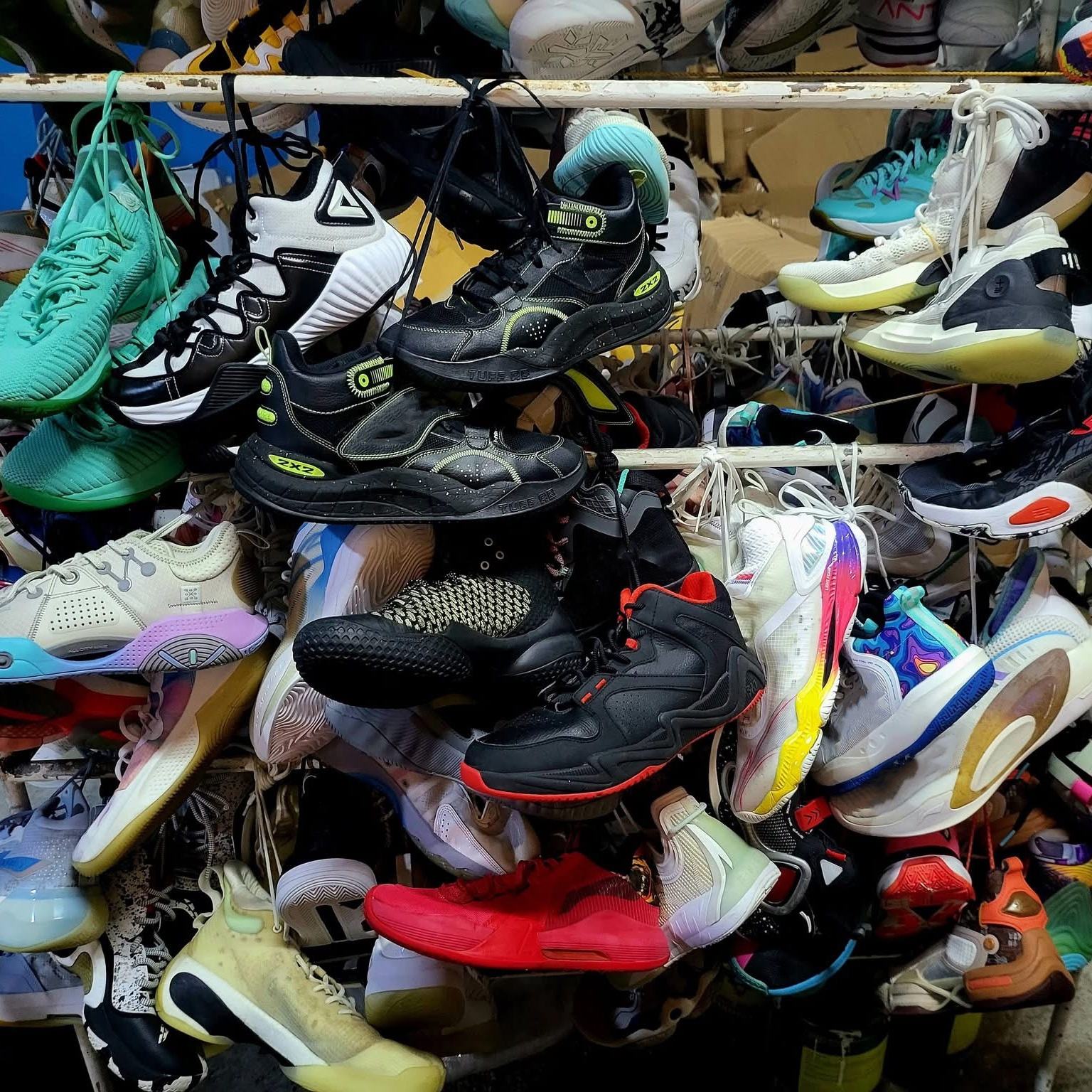 Bulk Used Shoes High-Quality Branded Sneakers in Bales