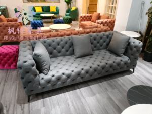 <span class=keywords><strong>Sofa</strong></span> kaki emas gaya Italia, kancing dalam rumbai beludru kulit - Product Image 4