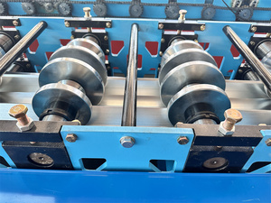 Machine de formage à froid de gouttières en acier revêtu d'aluminium-zinc pour montage solaire - Product Image 5