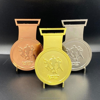 Médaille sportive personnelle en métal moulé sous pression plaqué or pour les coureurs de marathon gravés pour les occasions de Noël