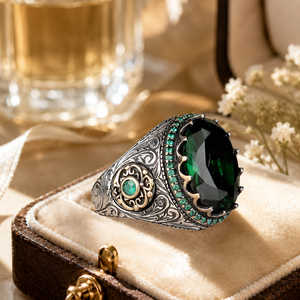 Anello Vintage con Gemma Verde per Uomo, Stile Artigianale Europeo e Americano, Gioiello di Moda - Product Image 6