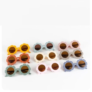 Nuevas <span class=keywords><strong>Gafas</strong></span> de Sol Redondas con Diseño de Girasol para Niños, Protección UV400, para Niños y Niñas Pequeños, Adorables <span class=keywords><strong>Gafas</strong></span> de Sol para Bebés, Oculos De Sol para Niños - Product Image 3