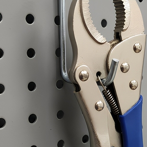 <span class=keywords><strong>Pince</strong></span> à serrage industrielle à bon <span class=keywords><strong>prix</strong></span> avec surfaces de mâchoires dentelées et lisses pour la réparation automobile - Product Image 4