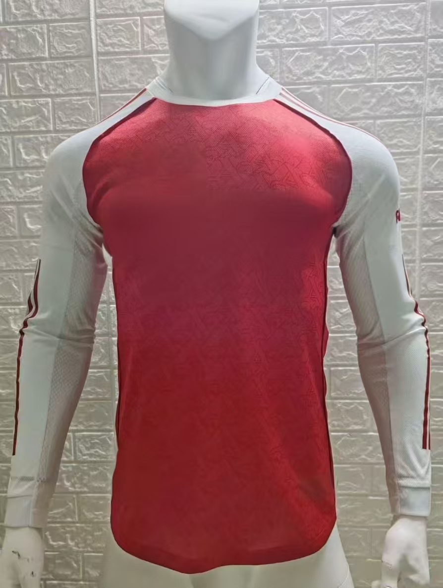 Arsenal red and white