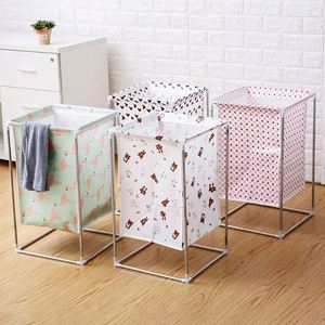 Panier à linge pliable en tissu Oxford à motif de dessin animé, grande capacité, pour vêtements sales, idéal pour la chambre et la maison - Product Image 1