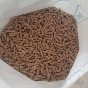 Granulés <span class=keywords><strong>de</strong></span> biomasse combustibles 6 mm 8 mm Granulés <span class=keywords><strong>de</strong></span> bois <span class=keywords><strong>de</strong></span> pin en bâtonnets Sacs <span class=keywords><strong>de</strong></span> <span class=keywords><strong>15</strong></span> <span class=keywords><strong>kg</strong></span> et gros sacs pour systèmes <span class=keywords><strong>de</strong></span> chauffage - Product Image 4