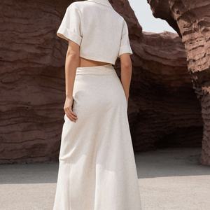 Conjunto de Dos Piezas OEM para Mujer, Ropa de Verano, Camisa Corta Cruzada de Lino, Falda Larga de Lino - Product Image 3