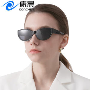 Lunettes de soleil rétro pour femme, monture fine, noires, protection UV400, idéales pour les voyages et la conduite - Product Image 2