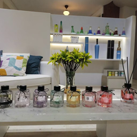 Liquide floral populaire pour diffuseur de roseau pour la décoration intérieure parfum assainisseurs d'air en rotin solide pour huile essentielle de voiture de salle de bain