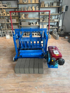 Facile à utiliser et à personnaliser la <span class=keywords><strong>production</strong></span> de moules selon les besoins du client Machine de fabrication de briques mobile - Product Image 6