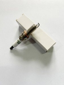 Bujía de Iridio y Platino N <span class=keywords><strong>G</strong></span> K, de un Solo Extremo, ILZKBR7B8DG 95770, Marcada para <span class=keywords><strong>BMW</strong></span> MINI - Product Image 4