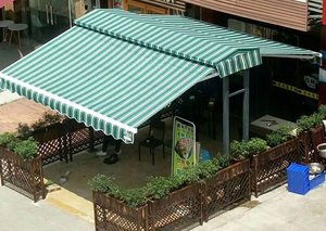 <span class=keywords><strong>Toldo</strong></span> impermeable de aluminio para exteriores, <span class=keywords><strong>sombrilla</strong></span> retráctil, sombrillas laterales automáticas para el escaparate - Product Image 5