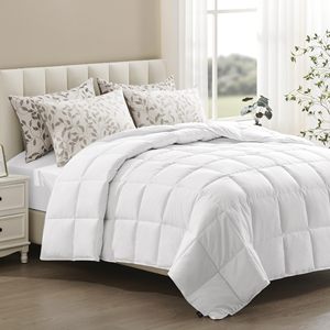 Edredón de Microfibra Ultra Suave Blanco Sólido, Cálido para Todas las Estaciones, Acolchado Esponjoso para Uso en el Hogar y Hoteles - Product Image 1