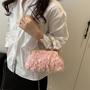 Borse a <span class=keywords><strong>tracolla</strong></span> per cena da donna con fiori di rosa borsa a <span class=keywords><strong>tracolla</strong></span> elegante a catena da donna semplici borse per <span class=keywords><strong>telefono</strong></span> femminili - Product Image 4