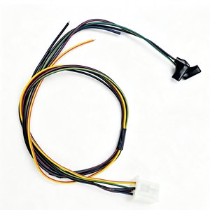 Faisceau de câblage multi-connecteurs à extrémités ouvertes avec fils pré-dénudés et connecteurs à sertir, câble pour électronique et réparations automobiles - Product Image 2