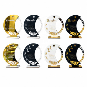 Calendario Conto alla Rovescia per il Ramadan, Decorazione Eid Mubarak, Ornamento da Tavolo Islamico con Luna Crescente in Acrilico e Legno - Product Image 1