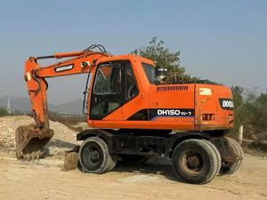 Excavatrice sur chenilles d'occasion Doosan DX150W-9C 15 tonnes, modèle 2025, excellent état, pompe hydraulique, équipement de construction, exploitation minière - Product Image 3