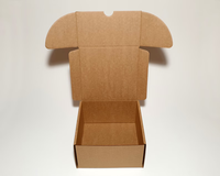 Logo personnel recyclable de haute qualité papier de luxe magnétique de diverses couleurs boîte d'emballage de vêtements cadeau en carton rigide