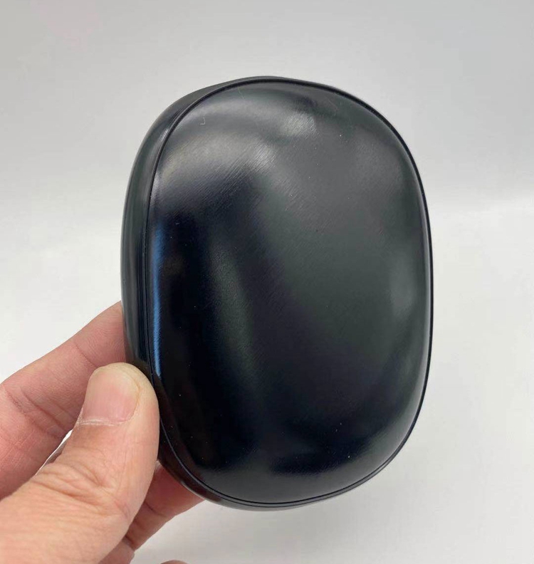 Black (with groove)