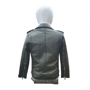 Blouson Biker Vintage en Cuir Véritable Personnalisé pour Enfants – Vente en Gros Garçons Filles – Hiver Décontracté Effet Vieilli avec Broderie et Fermeture Éclair Frontale - Product Image 4