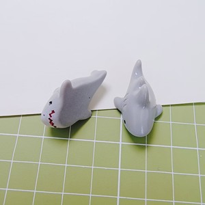 100 Piezas de Lindas Figuras de Tiburón Gris en 3D, Animales Marinos de Resina, Pequeñas Figuras de Peces para Manualidades, Decoración del Hogar, Miniaturas, Estatuas de Animales - Product Image 4
