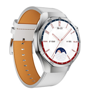 Montre connectée EDS SK8Mini blanche et orange avec 3 paires de bracelets, étanche IP68, mode Île dynamique, modes sportifs, affichage permanent - Product Image 1