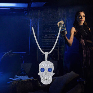 Collar de Moissanita con Colgante de Calavera Personalizado Zanlong al por Mayor, Plata de Ley 925 Bañada en Oro, Ojos Rojos Helados, Joyería Hip Hop para Hombre - Product Image 3