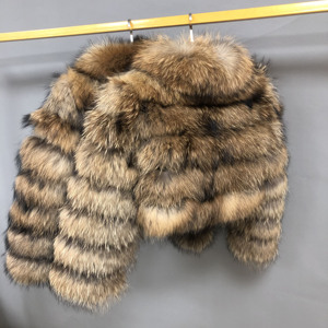 Manteau en fourrure de raton laveur véritable pour <span class=keywords><strong>femme</strong></span>, mode d'hiver, veste en fourrure véritable de luxe, parka en fourrure épaisse et chaude pour <span class=keywords><strong>femme</strong></span> - Product Image 6