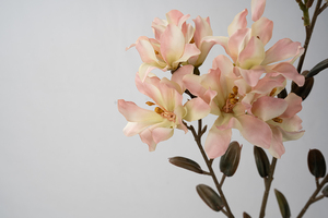 87cm Lilas Ours Fleur Artificielle Simple-Branche Bord Brûlé pour la Graduation Nouvel An Fête des Pères Fête des Mères Pâques - Product Image 6