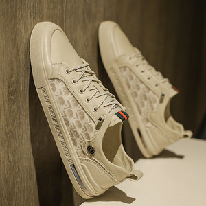 Zapatillas deportivas casuales de estilo coreano para estudiantes, zapatos deportivos de exterior con cordones y caña baja para hombre - Product Image 4