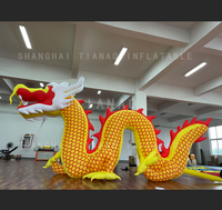 Dragon gonflable géant Dragon doré chinois suspendu Dragon volant Animal gonflable Cartoon pour décoration