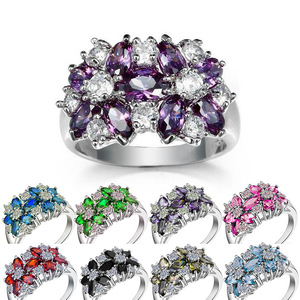 Anelli a grappolo di fiori A038 da donna, con zirconia cubica a forma di pera, incastonatura a griffe, gioielli di moda creati in laboratorio - Product Image 1