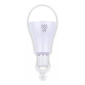 Lampe de camping rechargeable pour l'Afrique, économique et abordable - Product Image 1