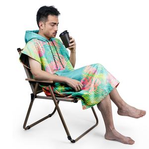 Serviette <span class=keywords><strong>de</strong></span> plage à capuche en microfibre pour femme avec fonction compressée d'été à rayures avec logo personnalisé - Product Image 4